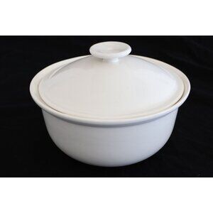 Vintage 1970's White Ceramic Kugelhopf Bundt Dish With Lid #177 Ovenproof CALIF